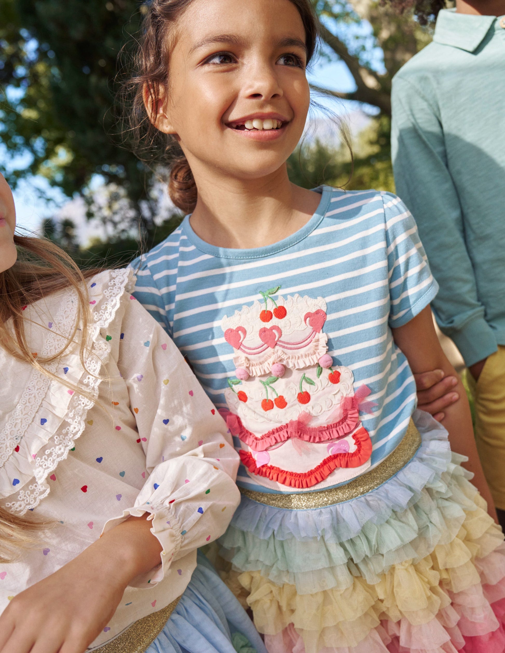 Puff Sleeve Appliqué T-shirt-Vintage Blue/Ivory Cake-4