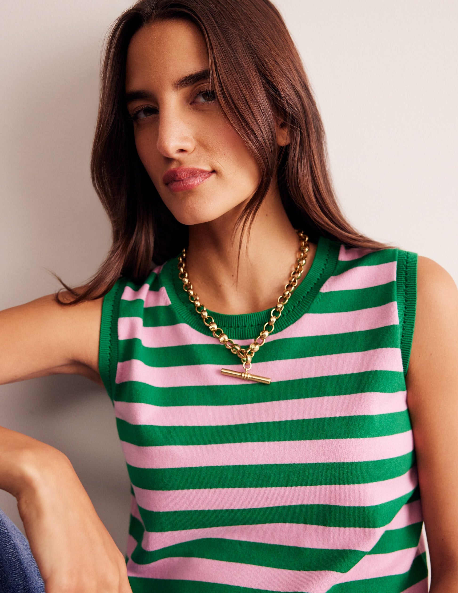 Chunky T-bar Chain Necklace-Gold-2