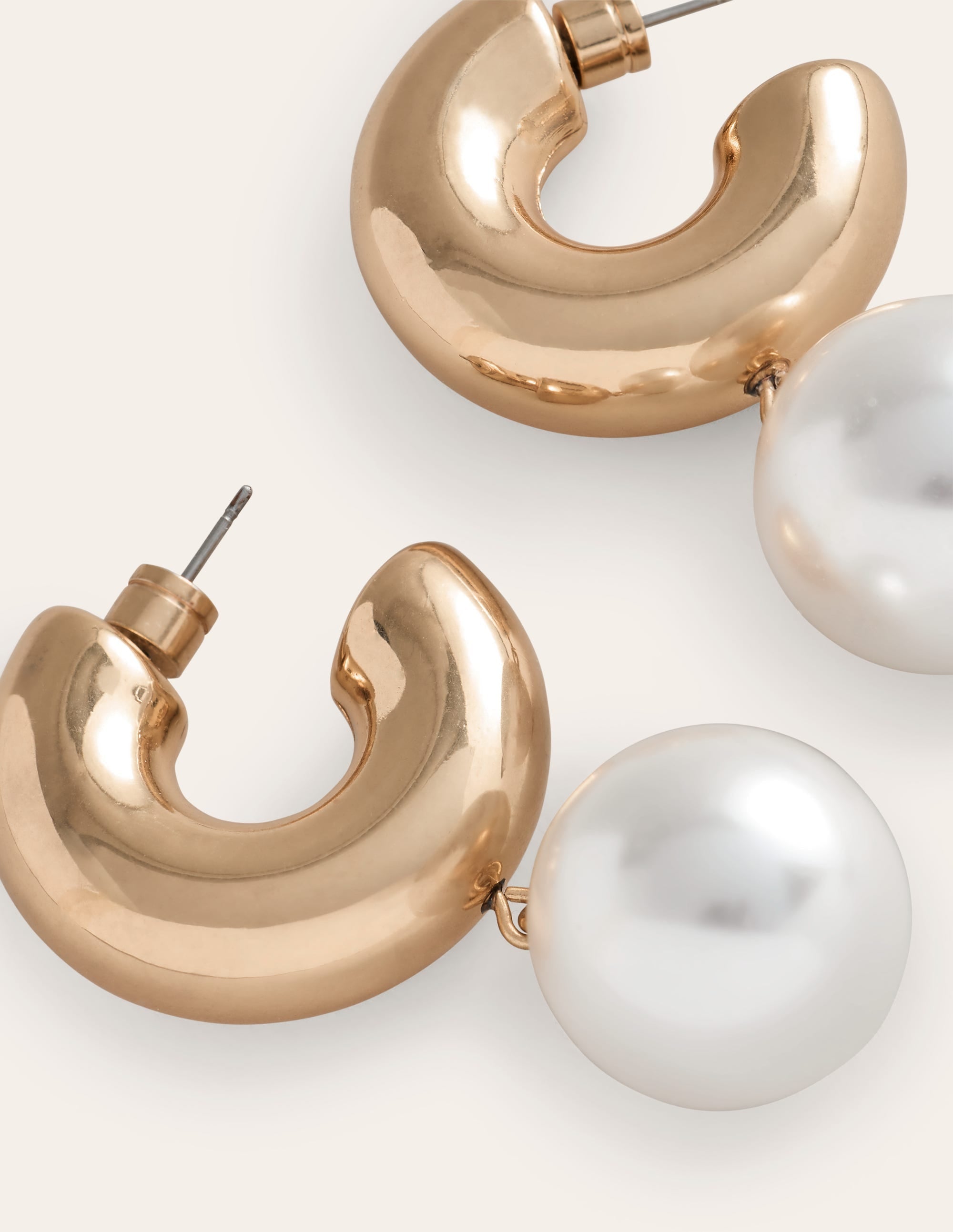 Faux Pearl Hoop Earrings-Gold - Image 3