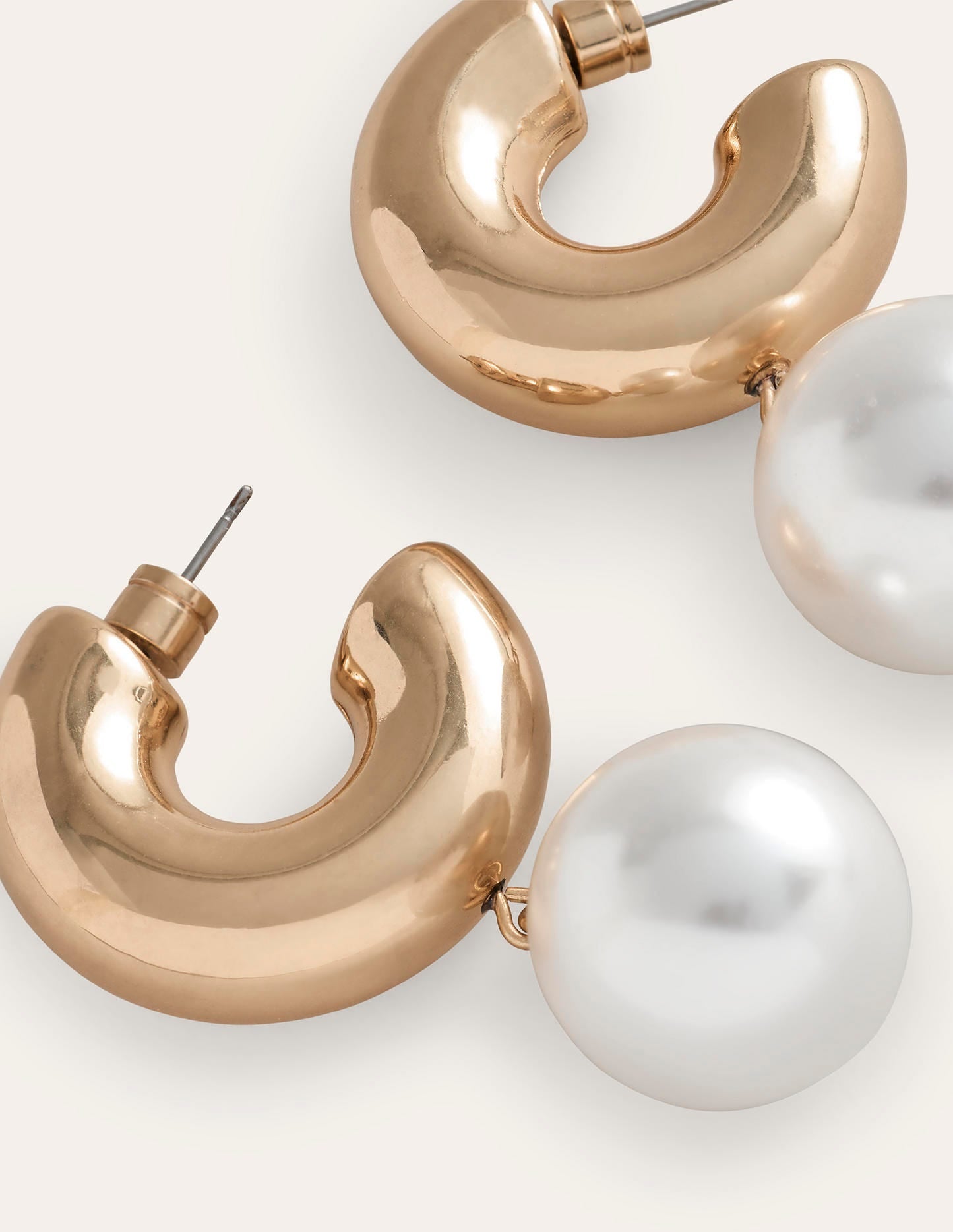 Faux Pearl Hoop Earrings-Gold - Image 4