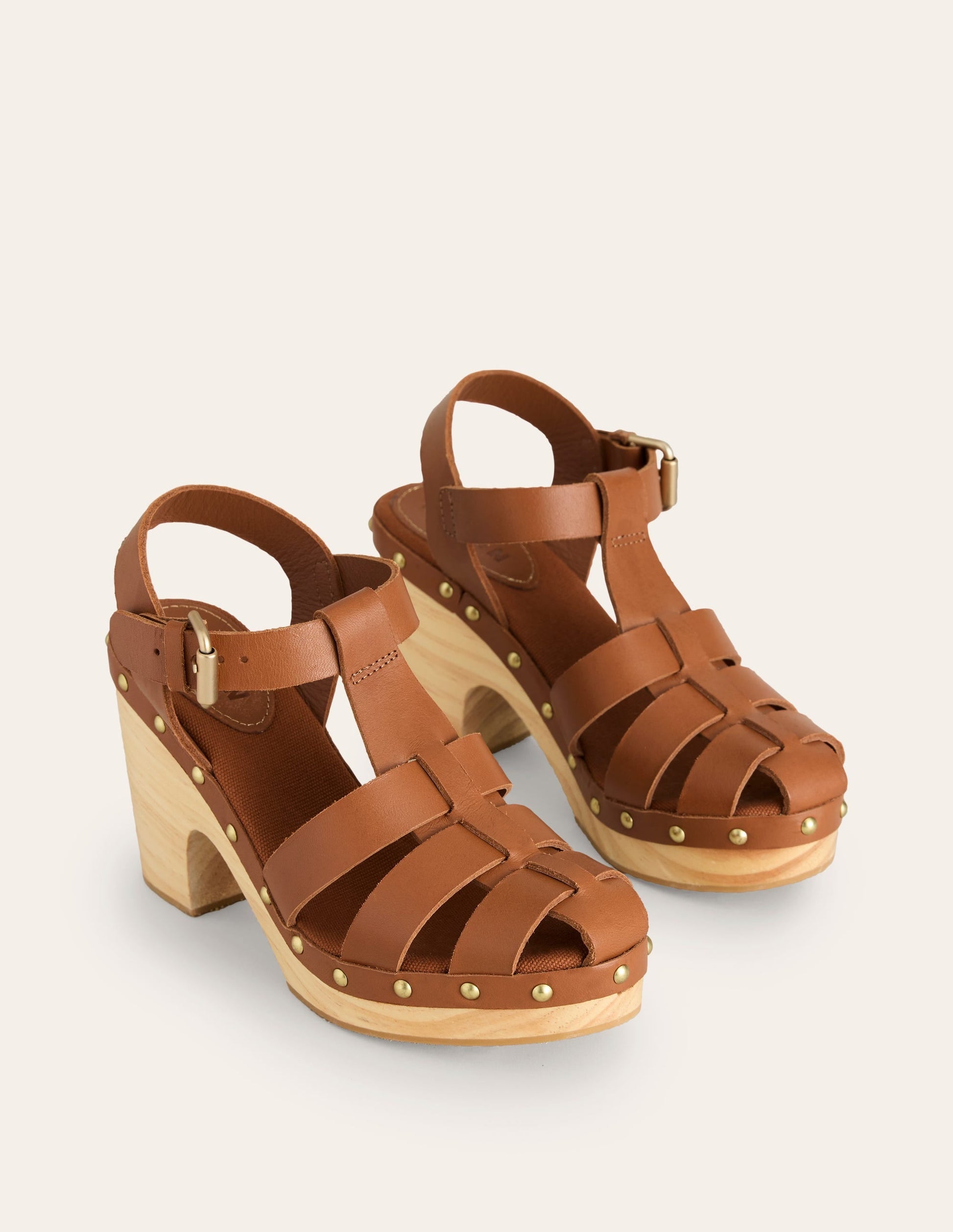 Fisherman Clog-Tan-3
