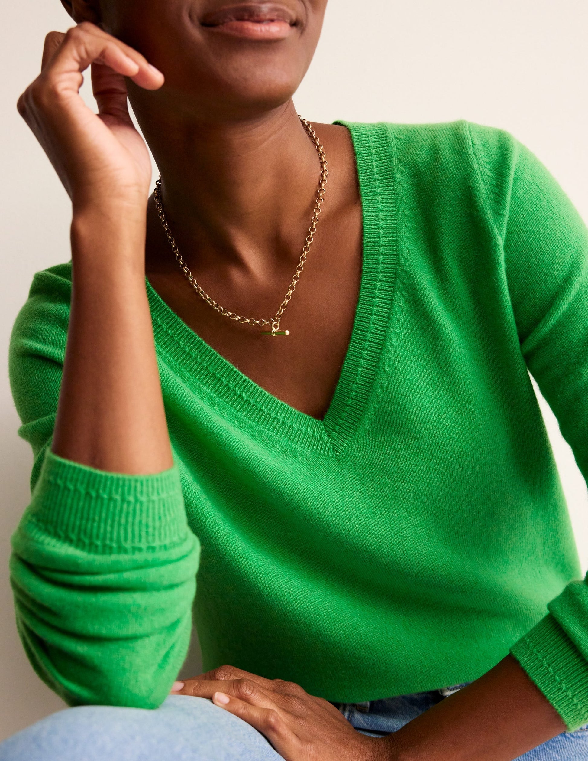 Eva Cashmere V-Neck Jumper-Bright Green-2