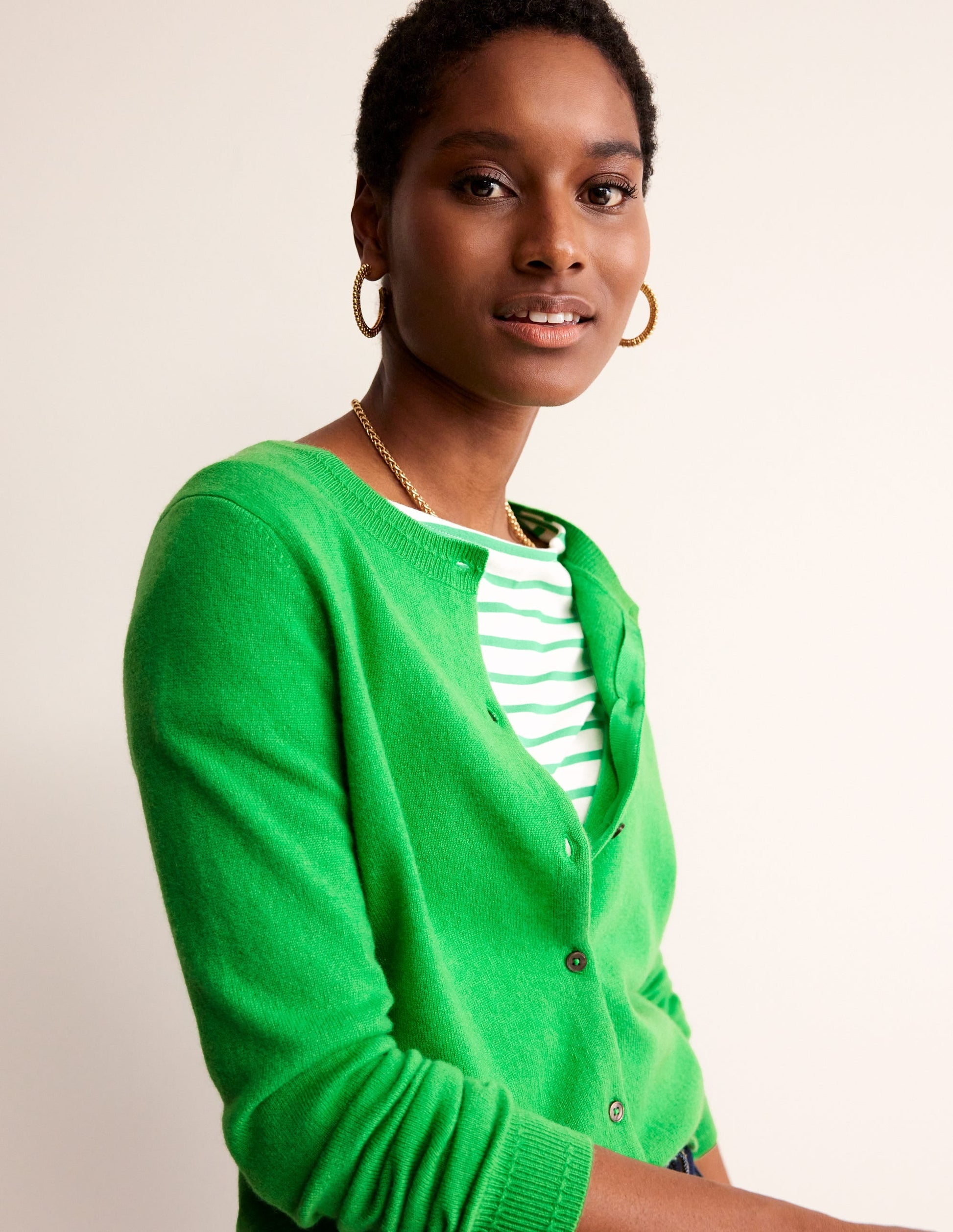 Eva Kaschmir-Cardigan mit Rundhalsausschnitt-Strahlendes Grün-3