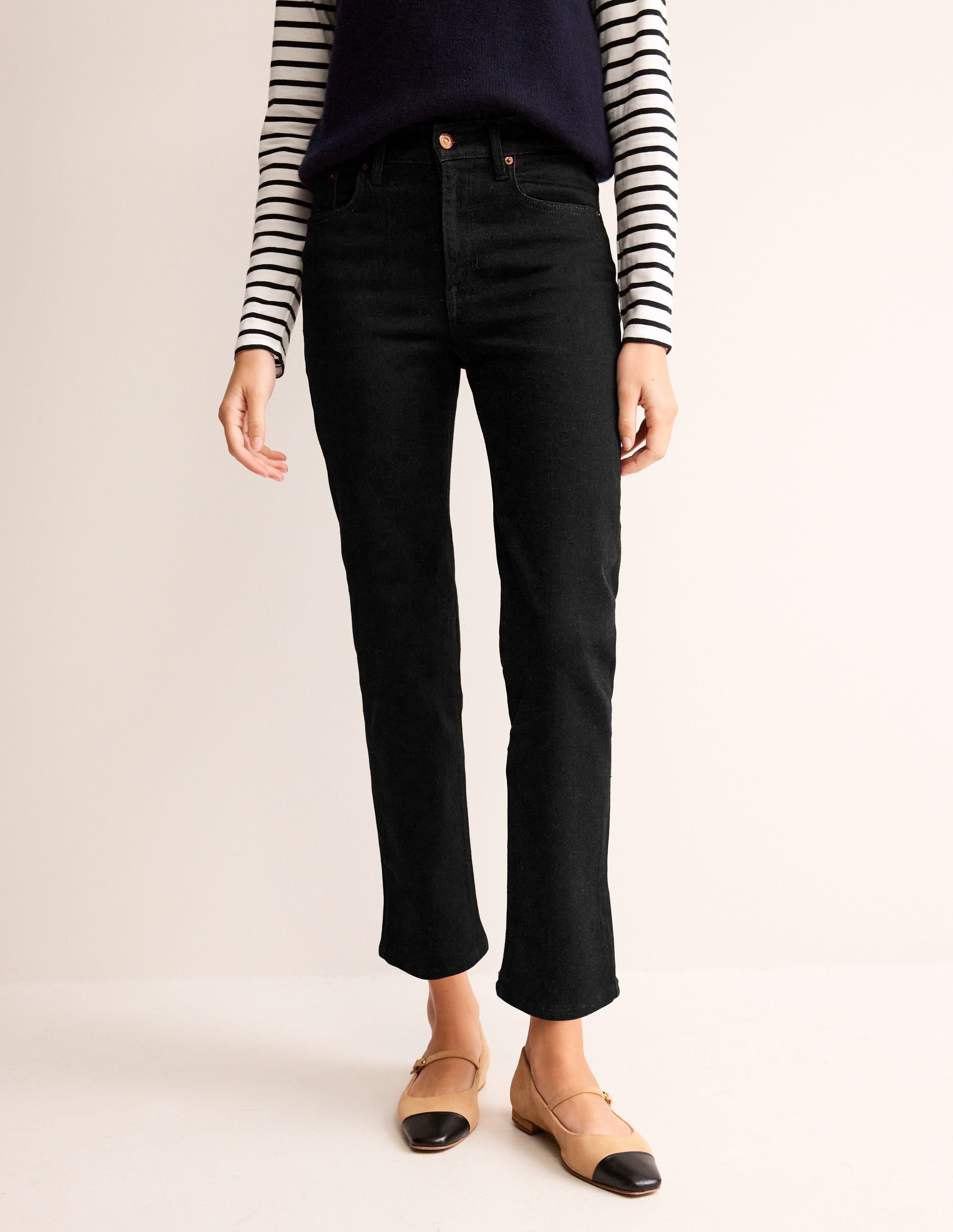 Mid Rise Slim Leg Jeans-Washed Black - Image 4