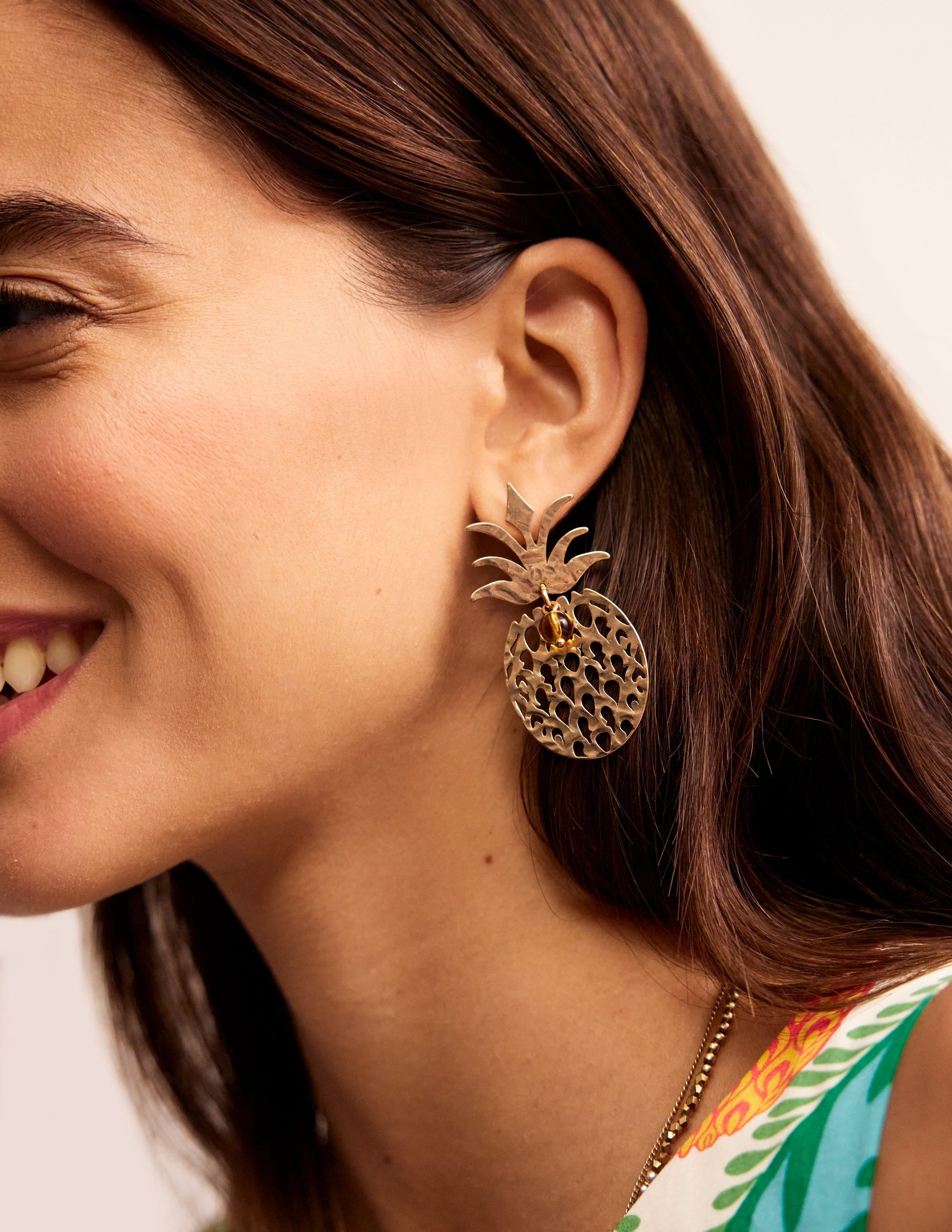 Metal Cut-Out Earrings-Pineapple-1