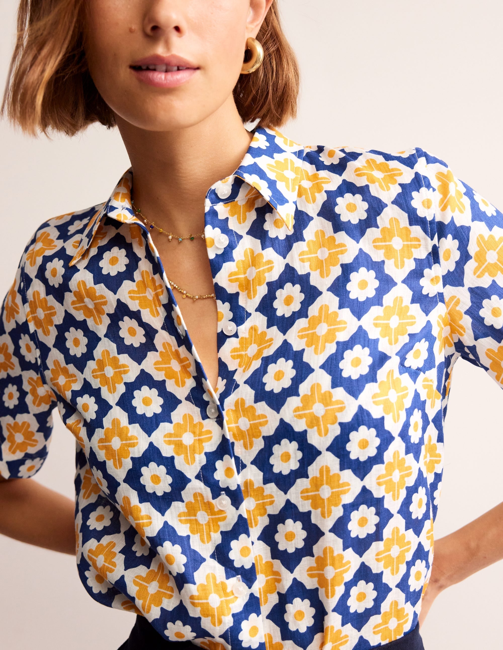 Hazel Short Sleeve Linen Shirt-Surf The Web, Geometric Stamp - Image 2