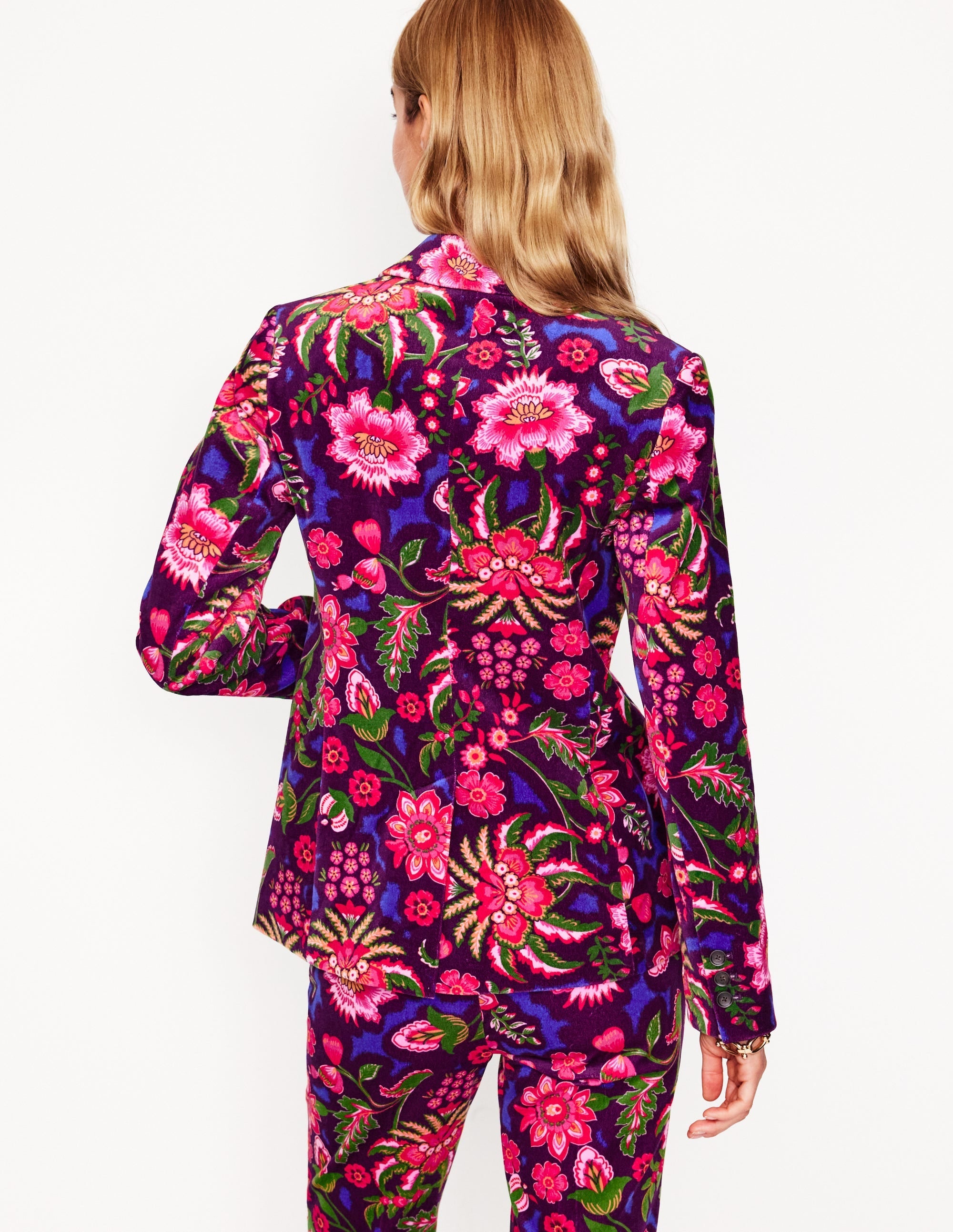Marylebone Velvet Blazer-Blossom Flourish - Image 3