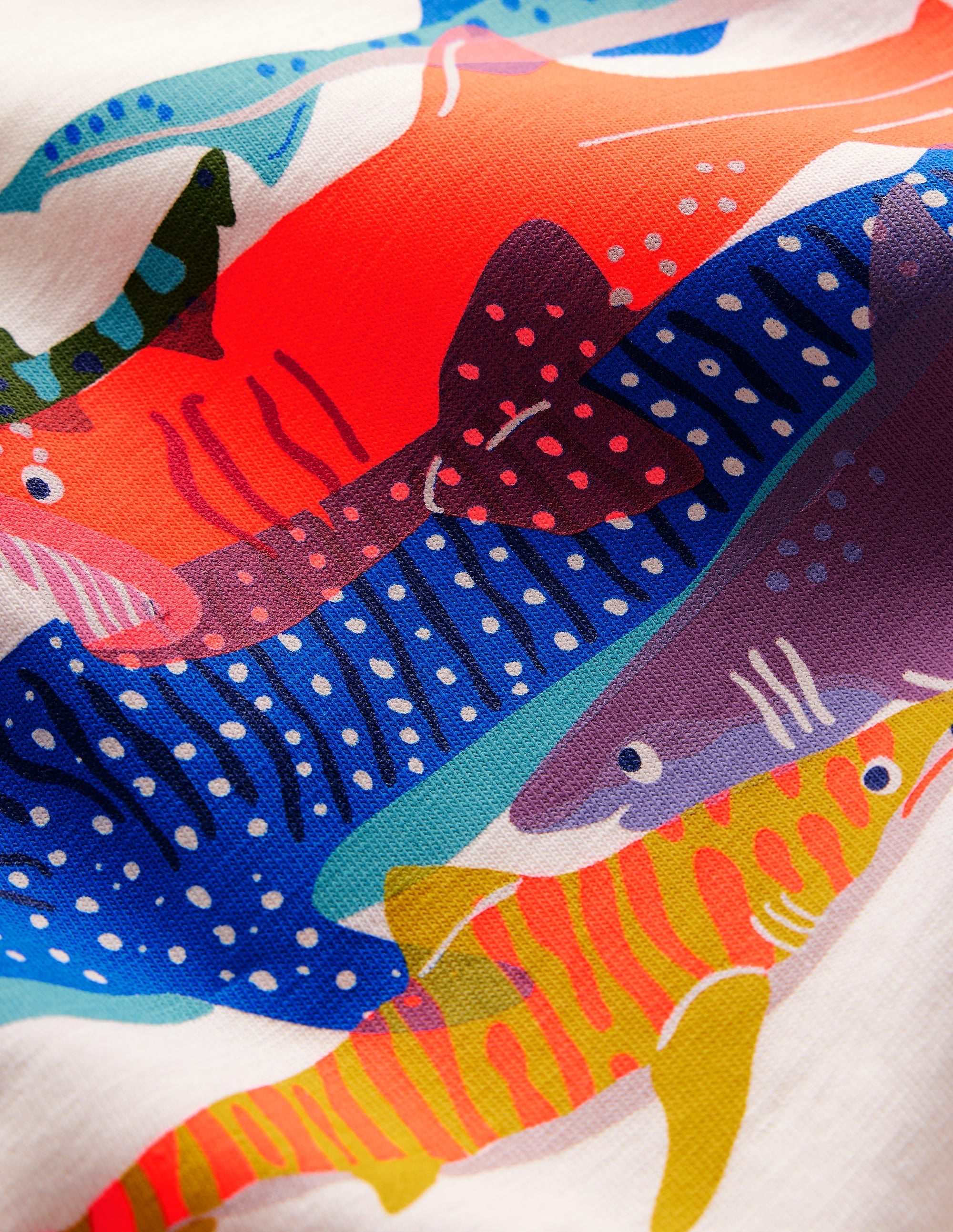 Short Sleeve Riso T-Shirt-Soft Ivory Sharks - Image 3