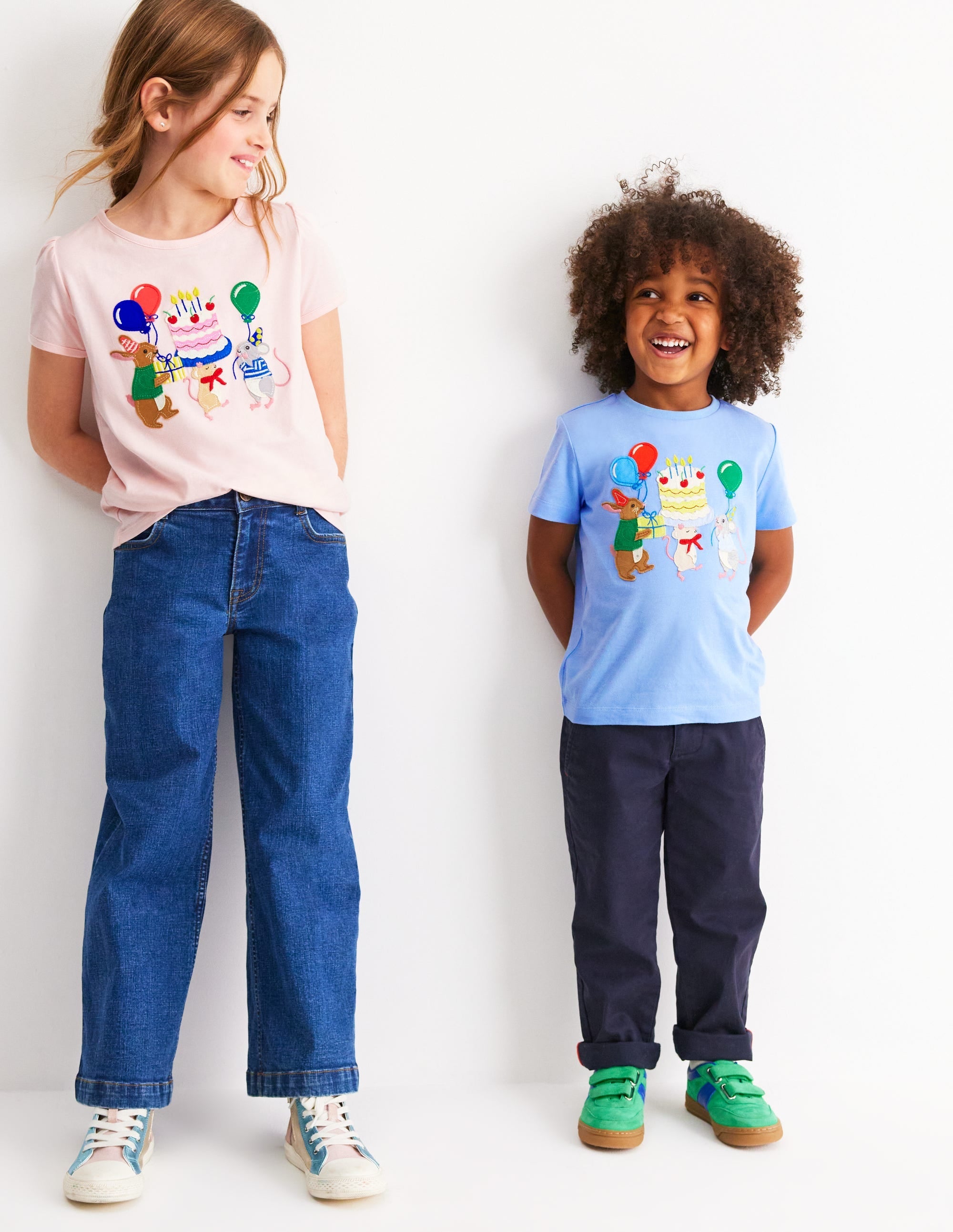 Puff Sleeve Appliqué T-shirt-Chalk Pink Birthday Friends - Image 4