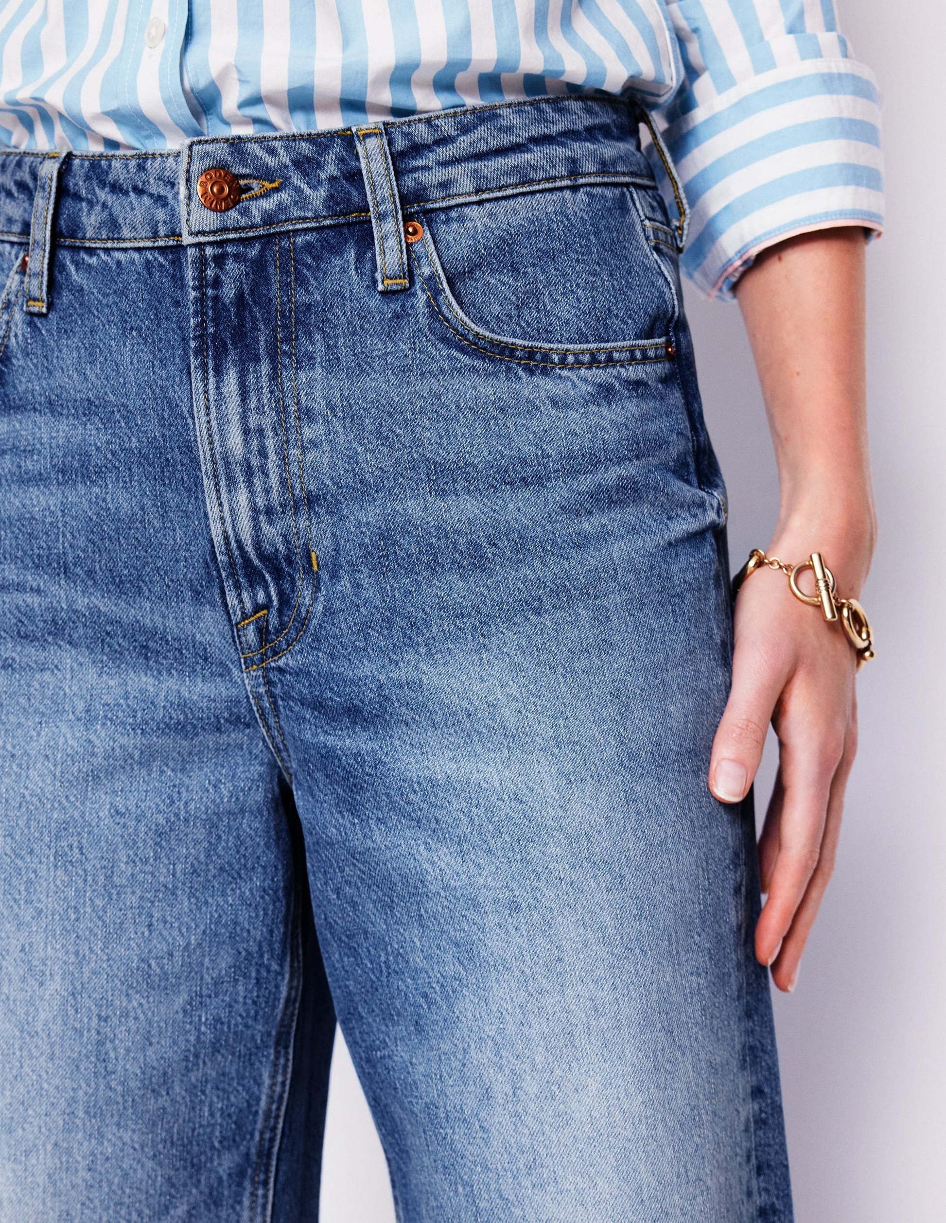 High Rise Straight Crop Jeans-Light Vintage Frayed-7