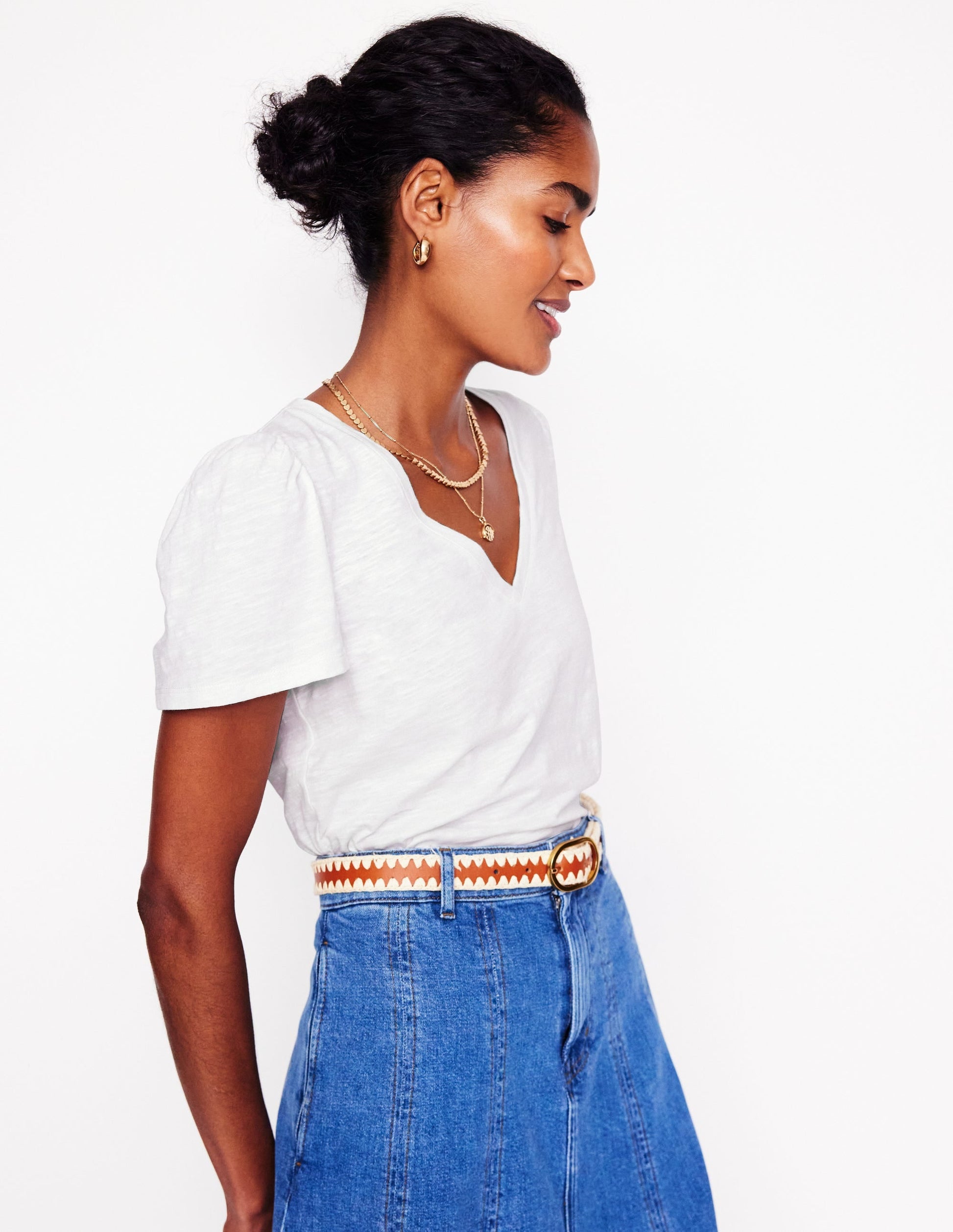 Short Sleeve V Neck T-shirt-White-4