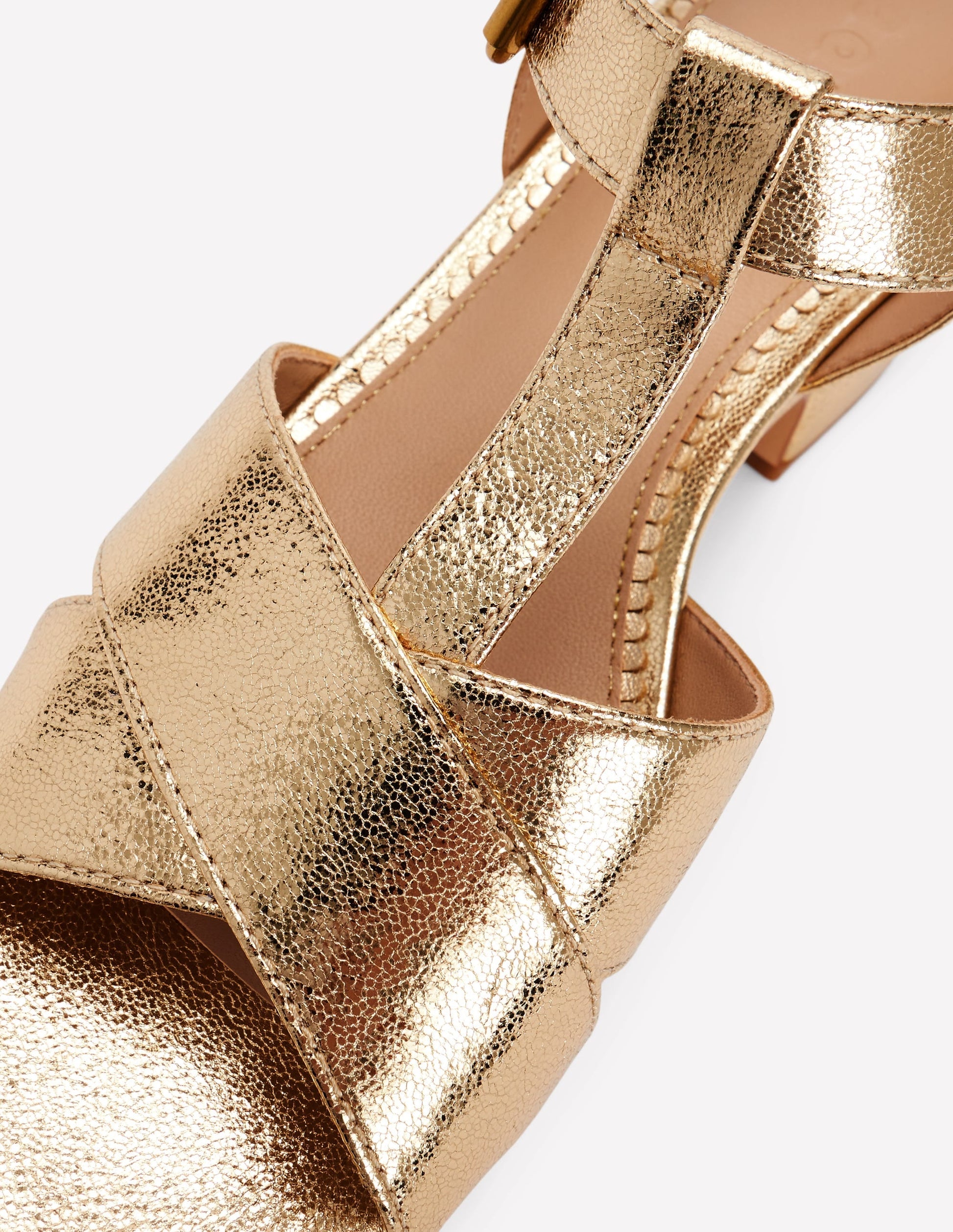 Cut Out Wedge Sandal-Metallic-3