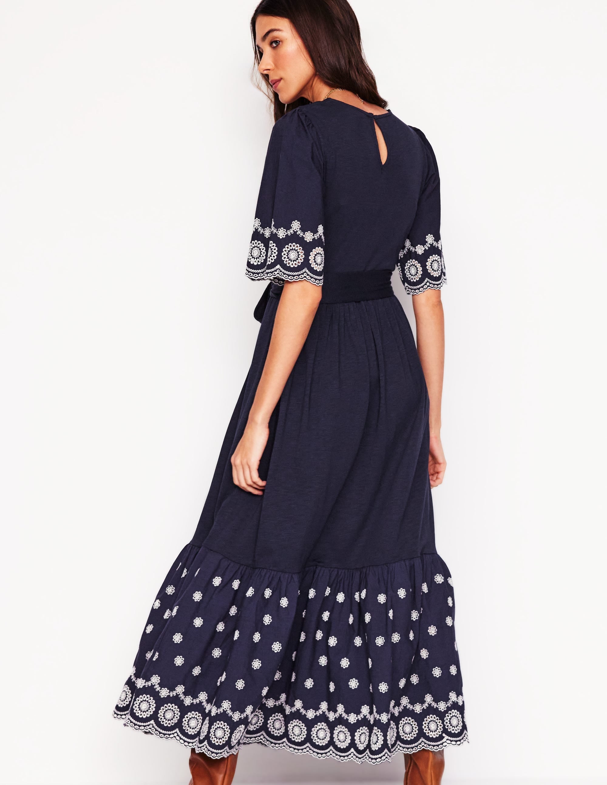 Isabel Broderie Mix maxi Dress-Navy - Image 3