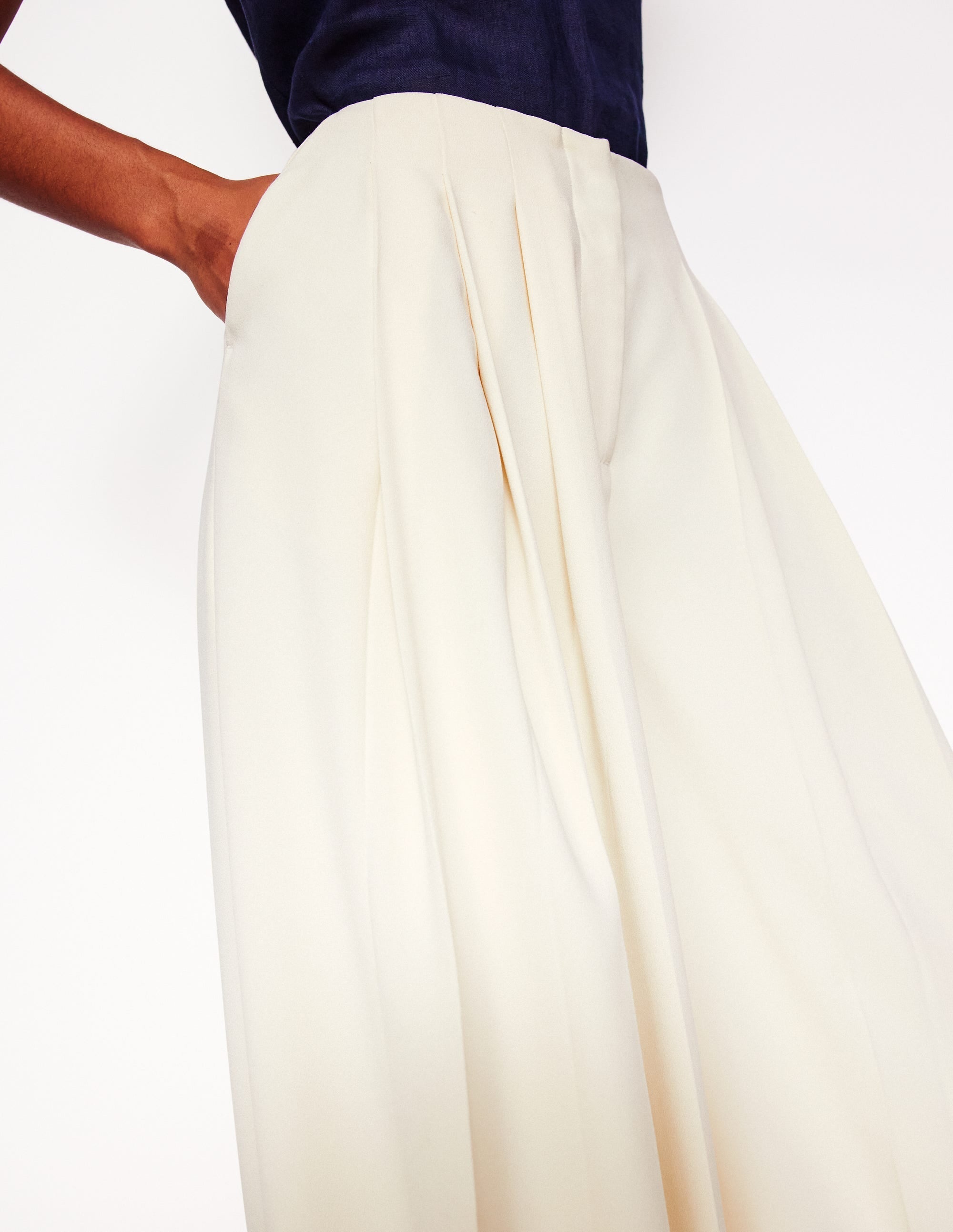 Pleated Wide Leg Trousers-Ivory - Image 5