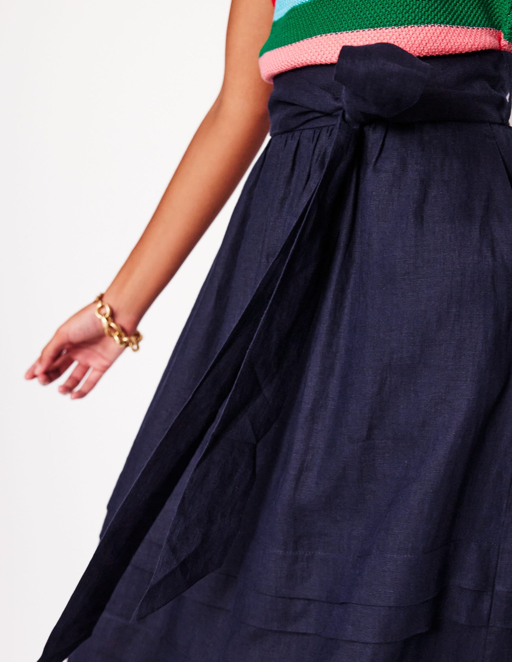 Pintuck Linen Midi Skirt-Navy-2