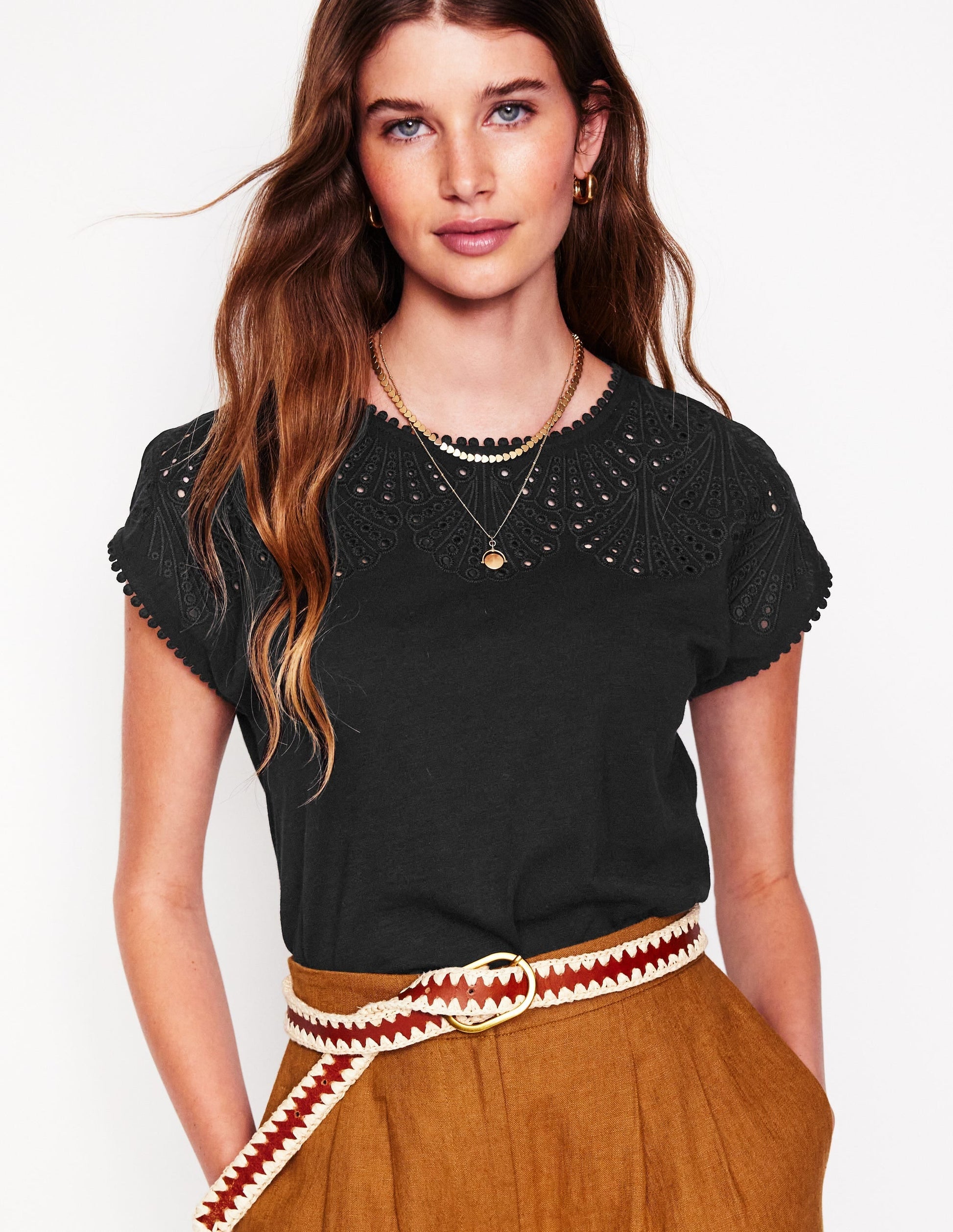 Anya Broderie T-shirt-Black-4